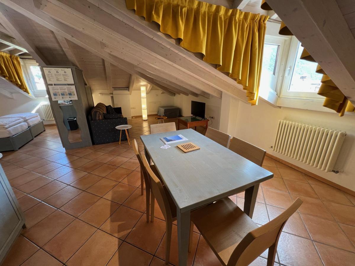 Studio Apartments Baia Azzurra 7 Torbole Sul Garda Exterior photo